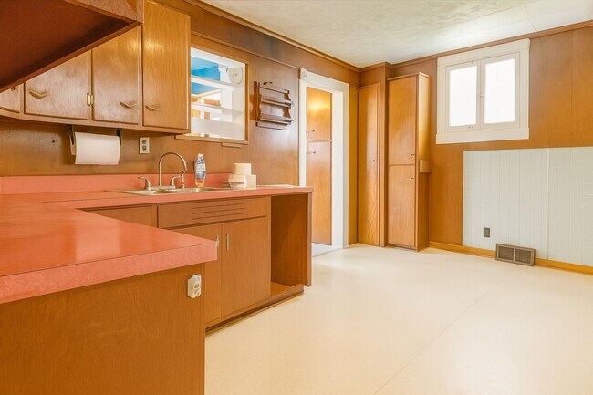Foto del edificio - 308 1st Ave