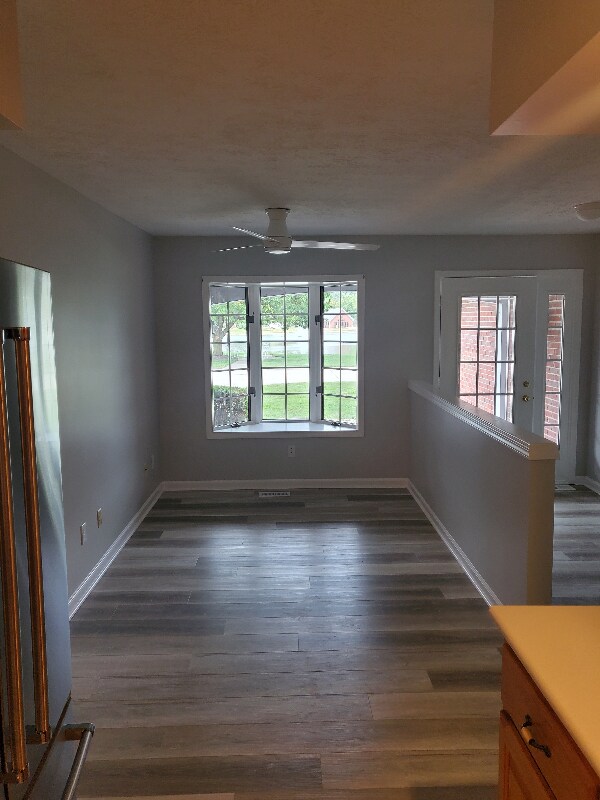 Foto del edificio - 529 Ravens Lake Dr