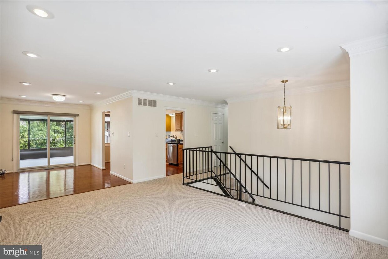 Primary Photo - 510 Retford Dr