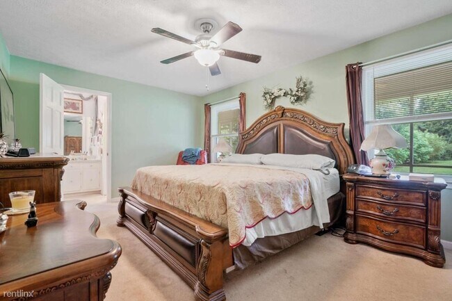 Building Photo - 3 br, 2 bath House - 3276 Old Salem Road SE