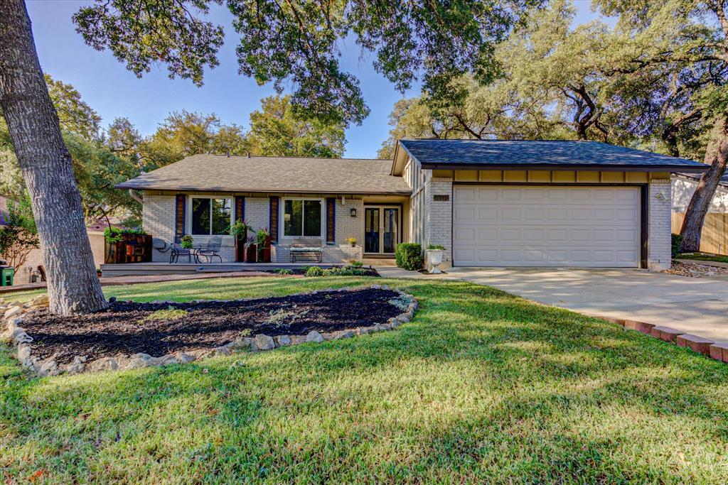 Primary Photo - 2713 Bryonhall Dr