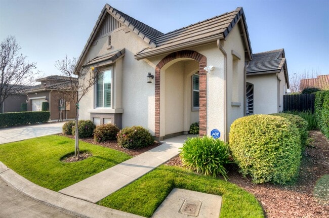 Foto del edificio - 4279 Heritage Ave