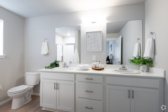 3BD, 2BA - 1.210SF - Wyndstone Apartments
