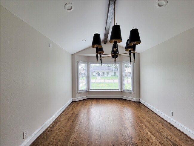 Foto del edificio - 6130 Valley Forge Dr