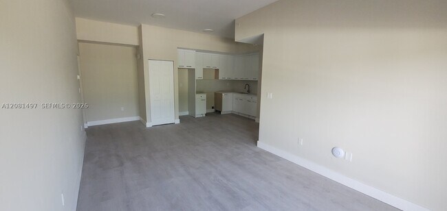 Building Photo - 17020 SW 104th Ave