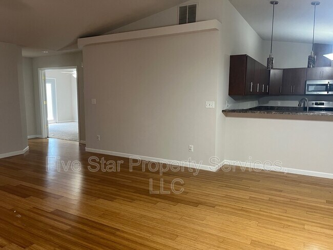 Foto del edificio - 1408 School House Ln