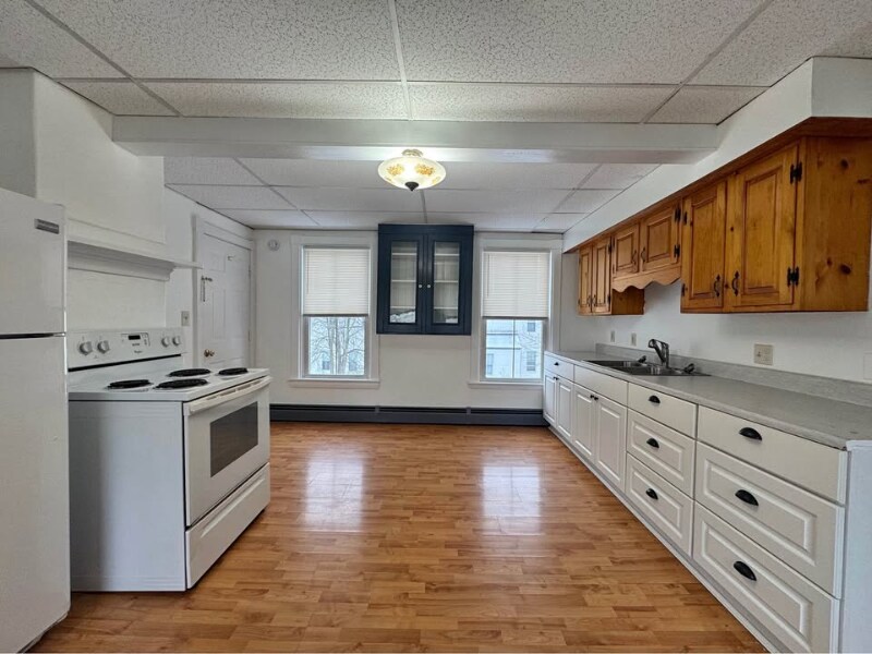 Photo - 73 High St (Saco, ME)