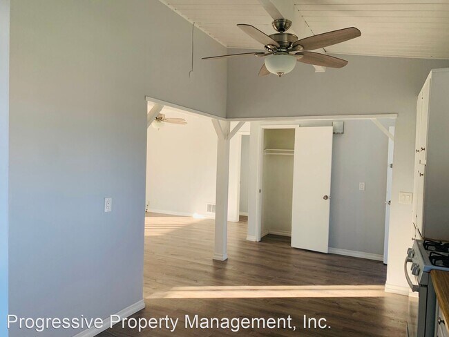 Building Photo - 4 br, 2 bath House - 10051 Antigua St.