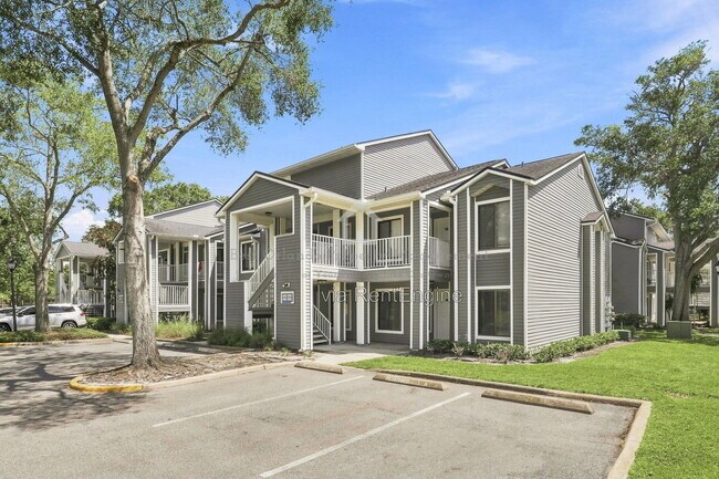 Building Photo - 9430 Torrington Ave