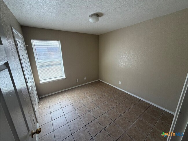 Foto del edificio - 220 Dale Earnhardt Dr