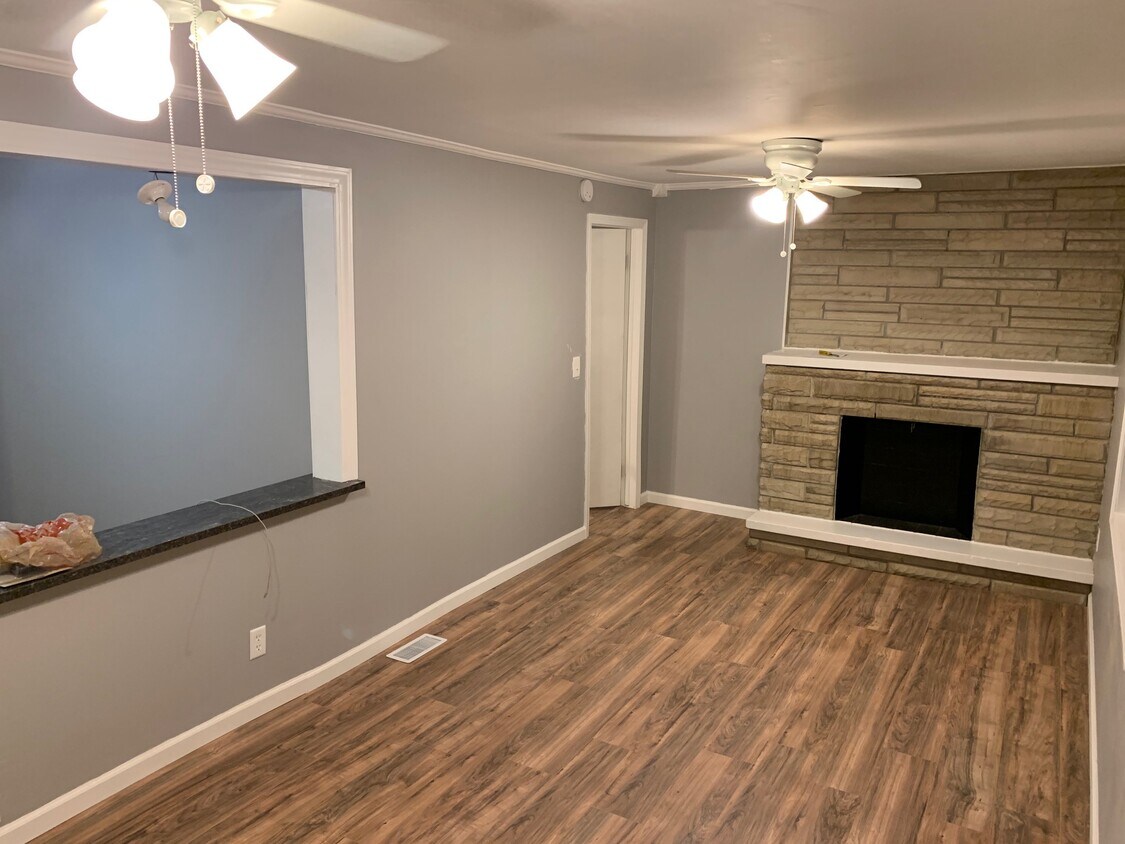 1461 E Williamson St, Burton, MI 48529 Apartments in Burton, MI