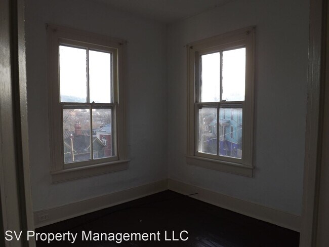 Building Photo - 1 br, 1 bath Apartment - 325 Berkeley Pl