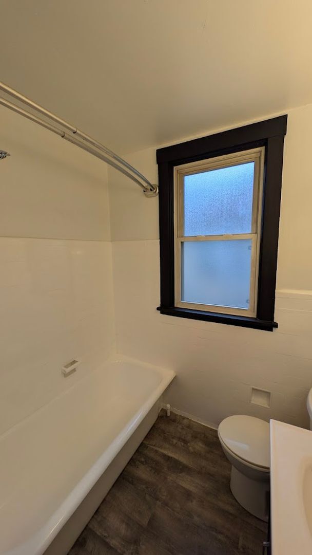 Foto del edificio - 3863 Brighton Rd