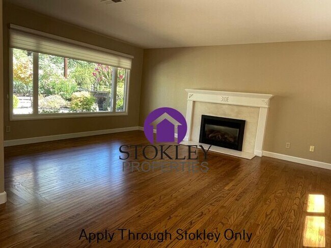 Building Photo - Stokley Properties Presents 811 Holly Hill...
