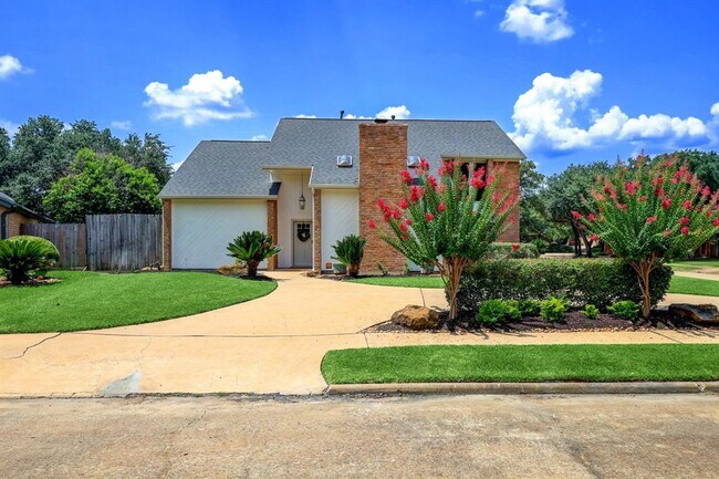 Building Photo - 1802 Cedar Creek Ct