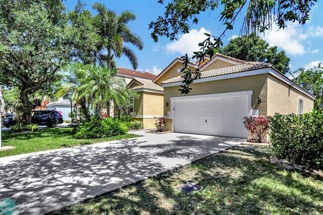 Foto del edificio - 6455 NW 78th Dr