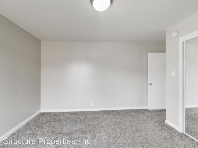 Building Photo - 1301-1361 La Playa St
