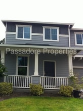 Building Photo - 660 NW Ledum Ln