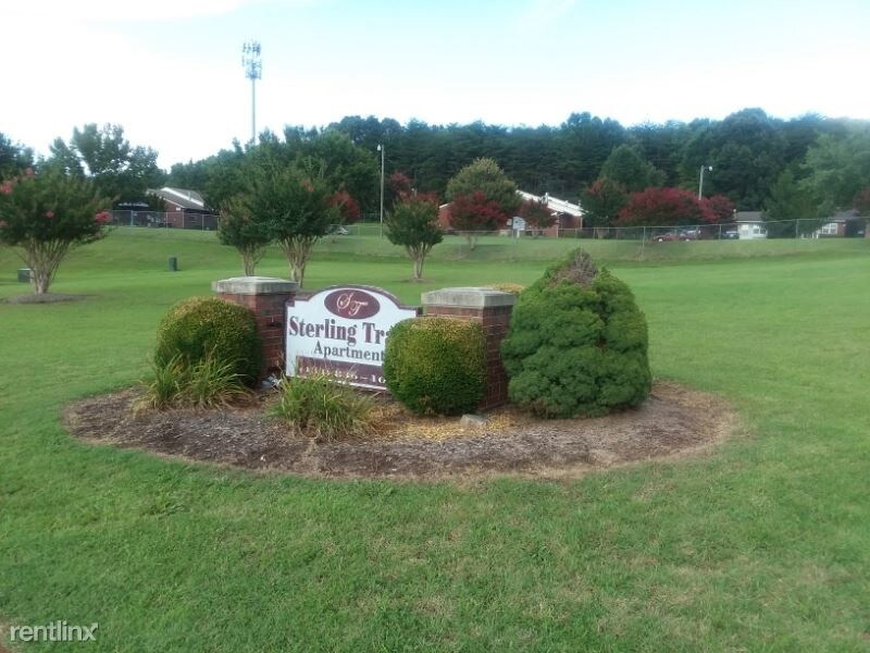 Primary Photo - 2 br, 1 bath Apartment - 224 Beavers Mill Rd