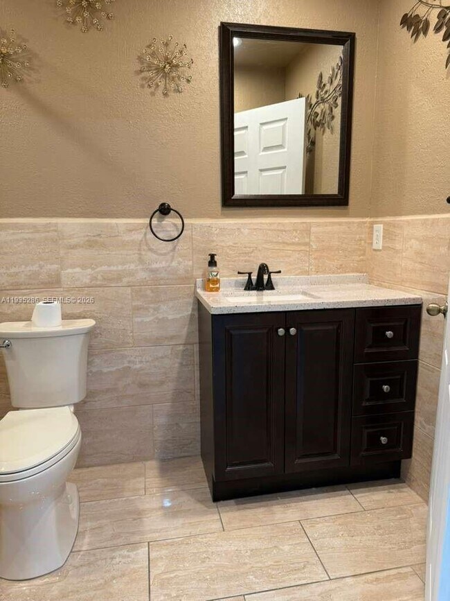 Foto del edificio - 19415 NW 33rd Ct