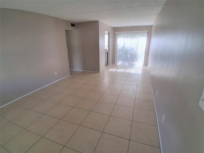 Foto del edificio - 3206 W Azeele St