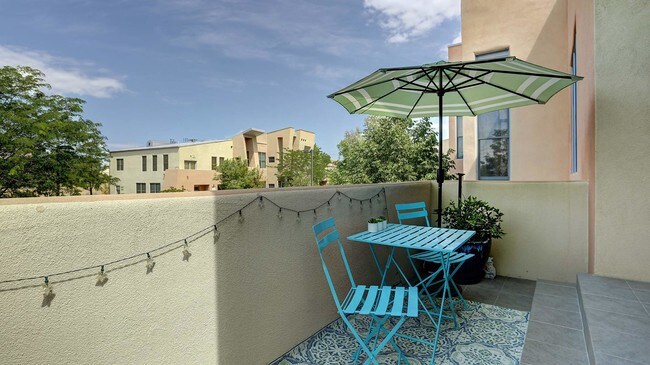 Building Photo - 3600 Cerrillos Rd
