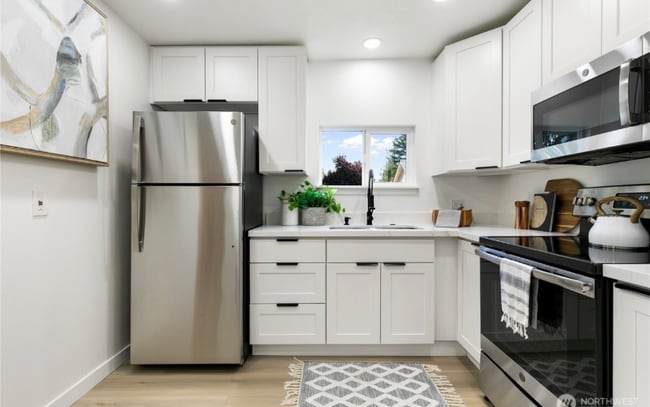 Building Photo - 11 SW 100th St