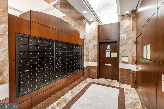 Foto del edificio - 4801 Fairmont Ave