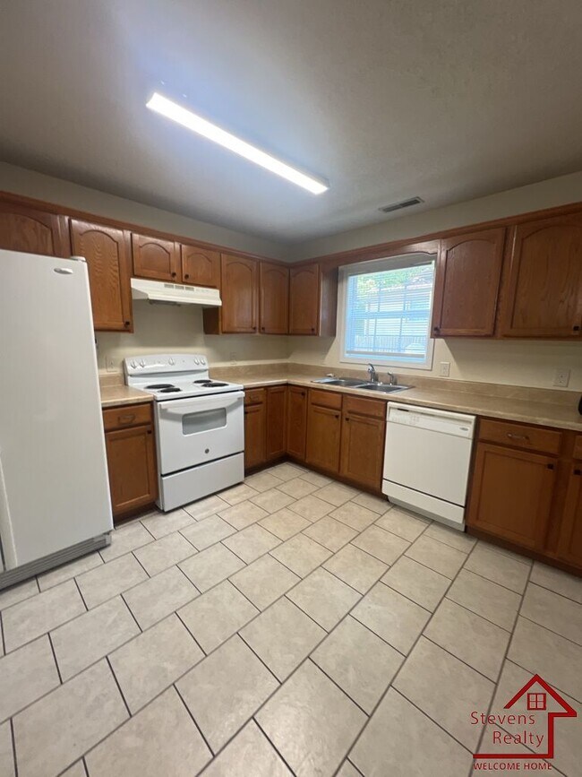 Foto del edificio - 348 Lane Ave