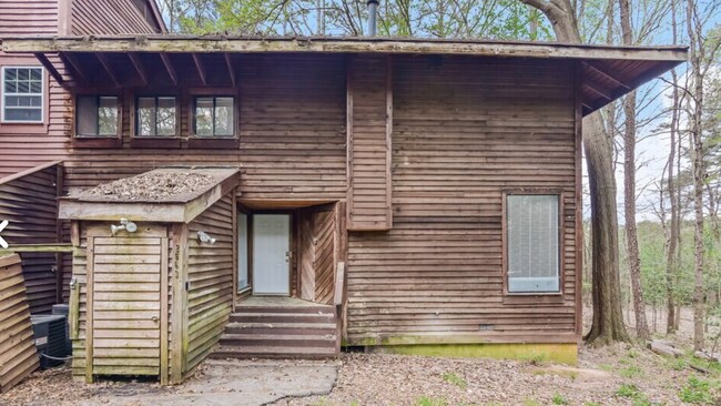 Building Photo - Room in Townhome on Terrace Trail
