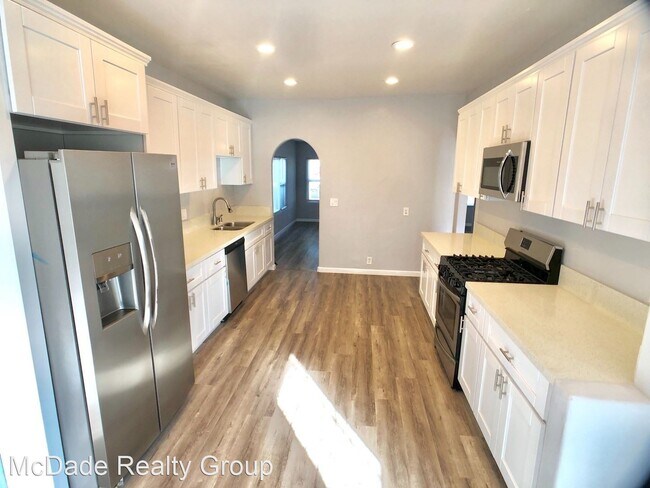 Building Photo - 2 br, 1 bath House - 1822 Palm Ave