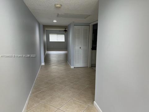 Building Photo - 900 SW 142nd Ave