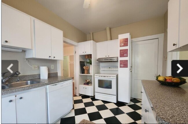 Foto del edificio - 2121 7th Ave W