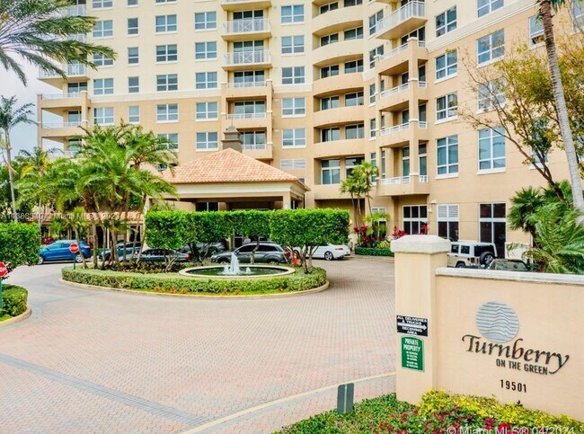 Building Photo - 19501 W Country Club Dr