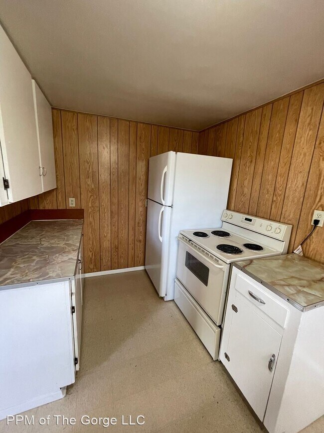 Building Photo - 1 br, 1 bath House - 406.5 Vista Drive