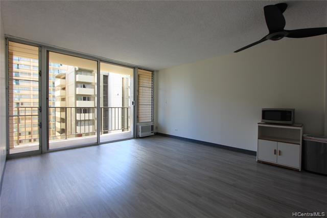 Building Photo - 2345 Ala Wai Blvd