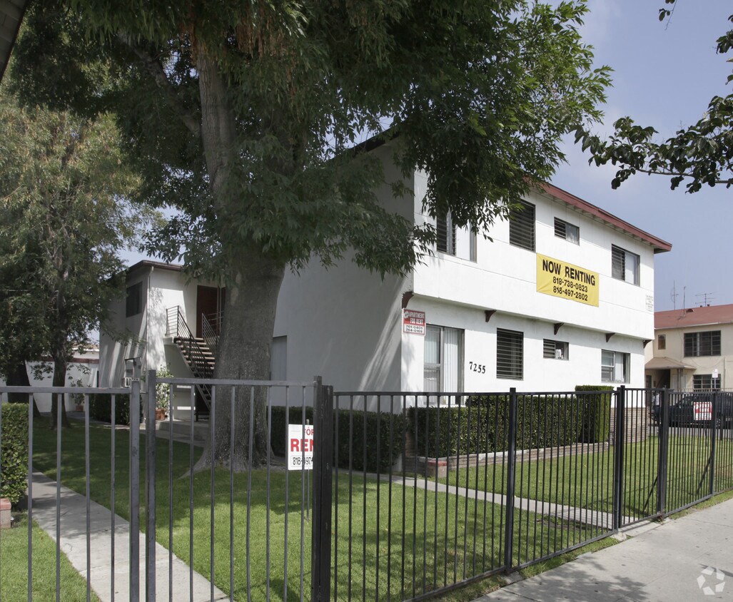 Building Photo - 7255 Bakman Ave