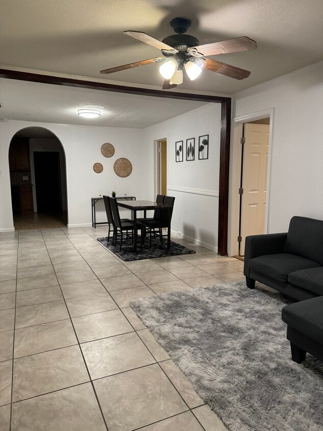Photo - 3330 Douglas St (Sacramento, CA)