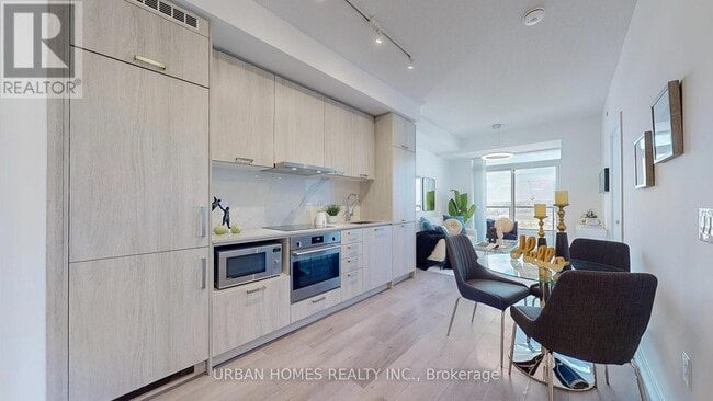 Building Photo - 38 Honeycrisp Cres