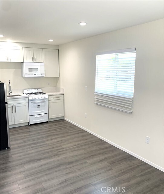 Foto del edificio - 470 Highlander Dr
