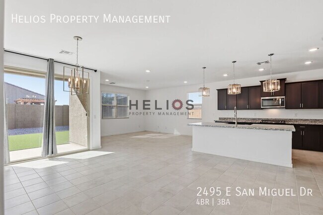 Foto del edificio - 2495 E San Miguel Dr