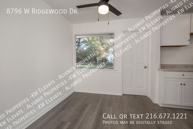 Foto del edificio - 8796 W Ridgewood Dr