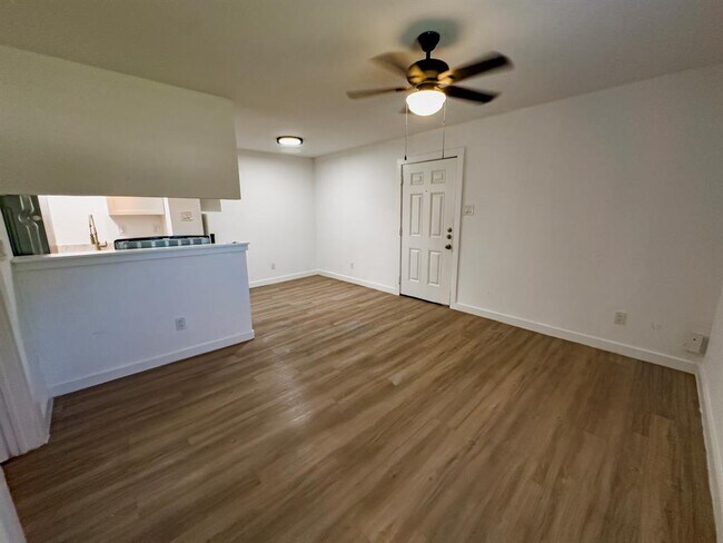Foto del edificio - 4501 Witham Ln