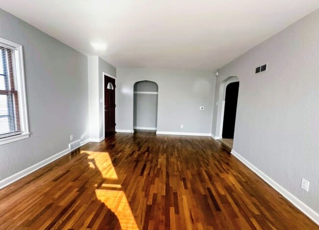 Sala de estar - 2119 14th St S