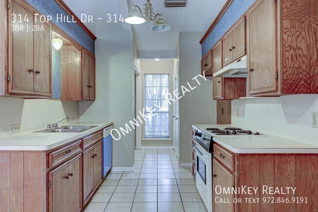 Building Photo - 314 Top Hill Dr