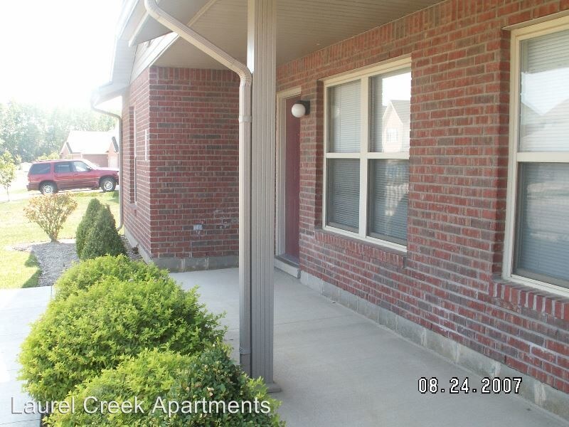 2356 Meadowpoint Dr, Troy, OH 45373 Room for Rent in Troy, OH