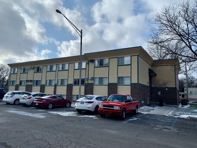 Photo - Abbot Manor Apartments