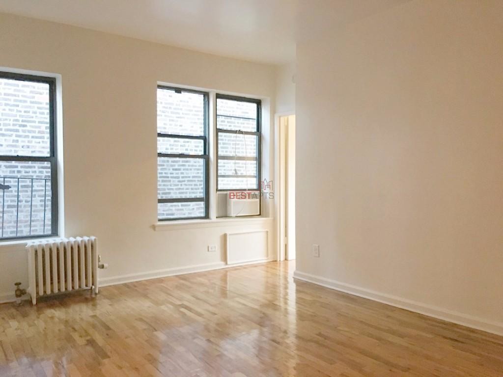 Primary Photo - 226 E 29th St