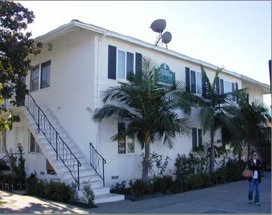Building Photo - 10878 Venice Blvd