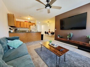 Building Photo - 272 US-206